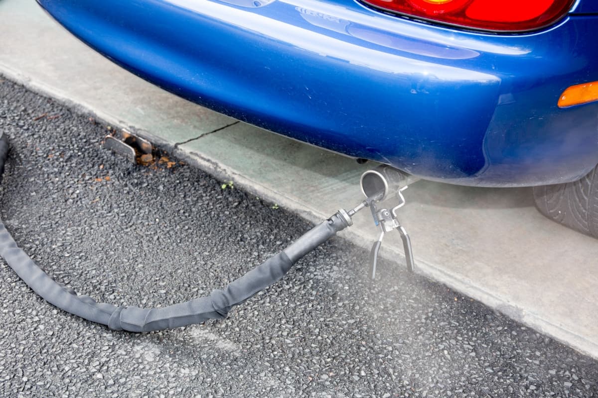 Vintage vehicle smog check service